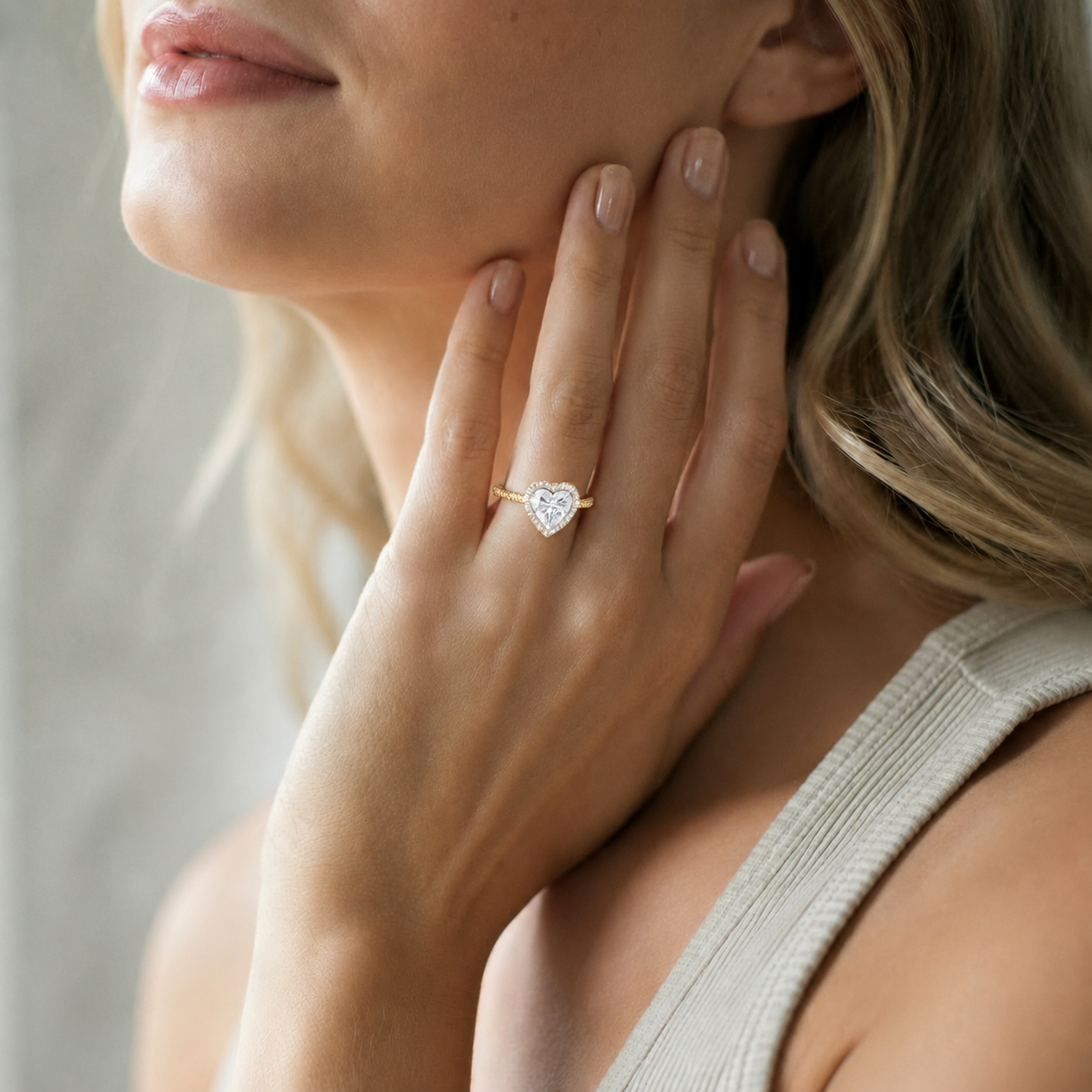 Cordelia - Heart - Yellow / White Tone - Pavé