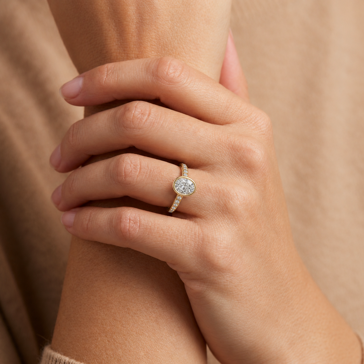 Bailey - Oval - Yellow Gold - Pavé