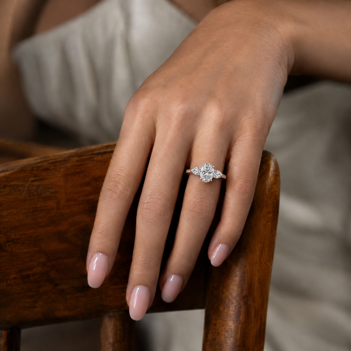 Halcyon - Oval - Rose/White Tone - Channel