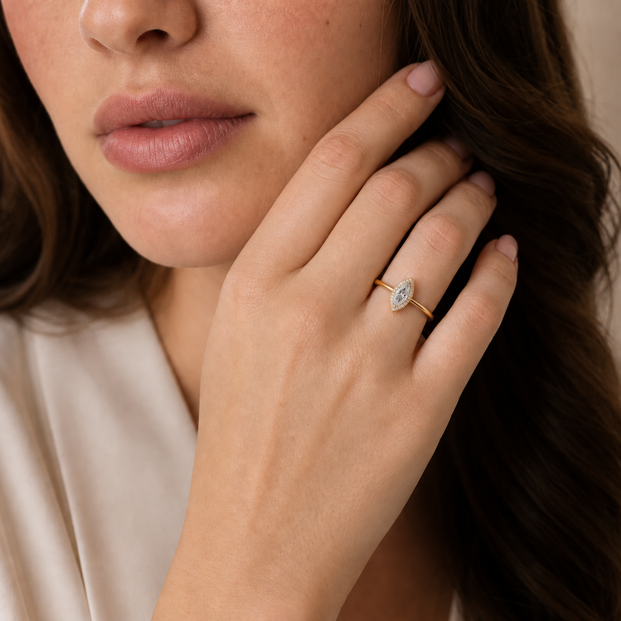 Deneuve - Marquise - Yellow Gold - Plain