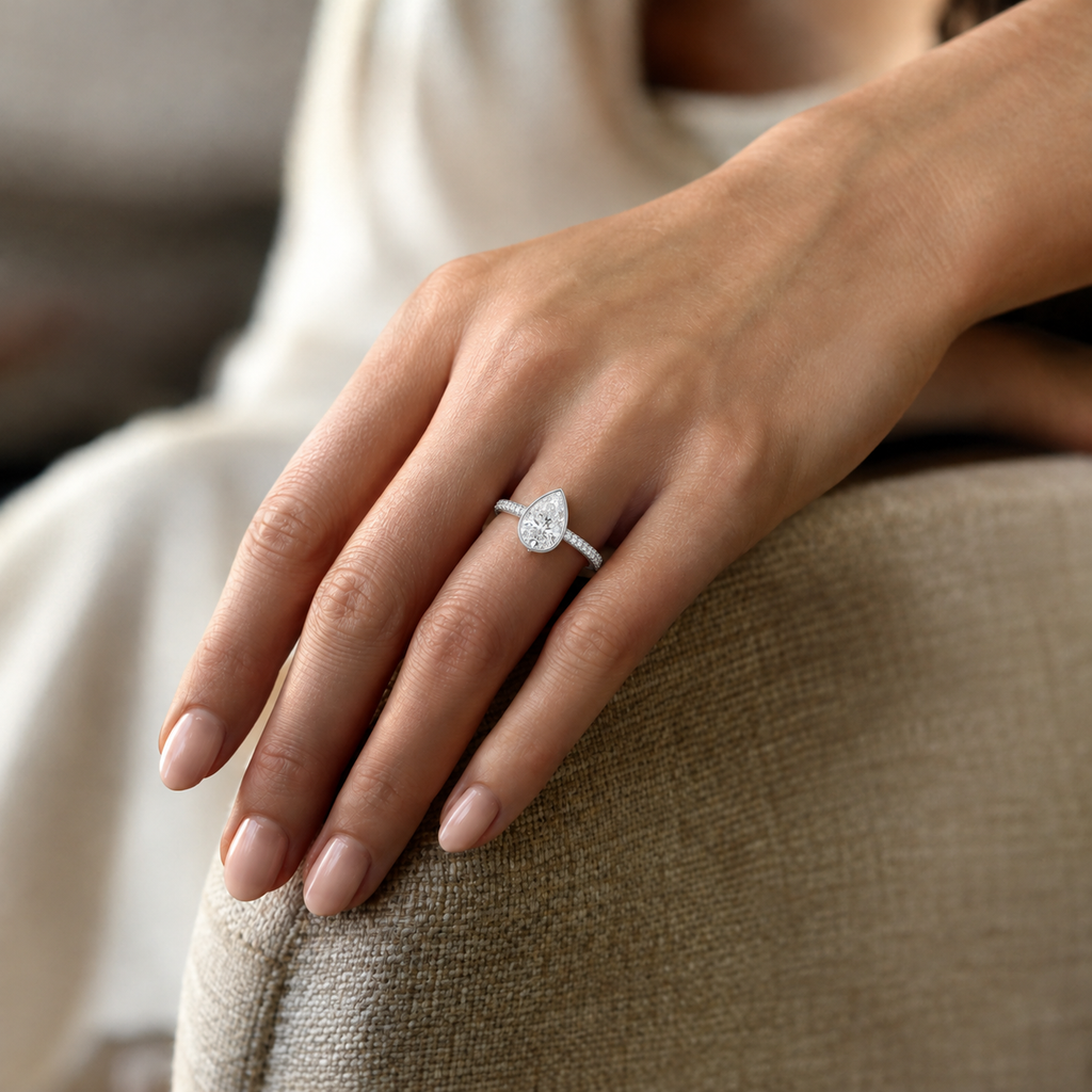 Bailey - Pear - White Gold - Pavé