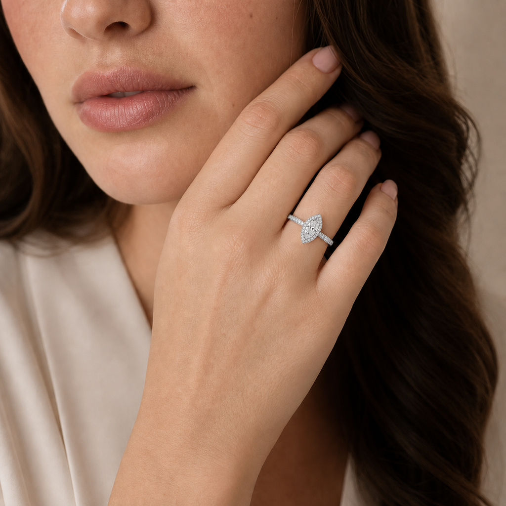 Deneuve - Marquise - White Gold - Pavé