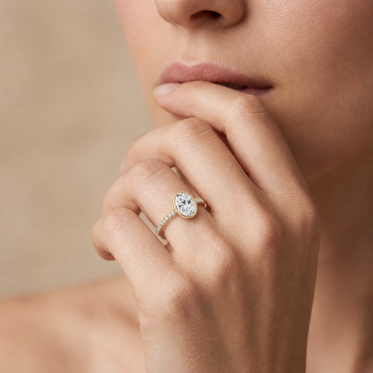 Bailey - Oval - Yellow Gold - Pavé