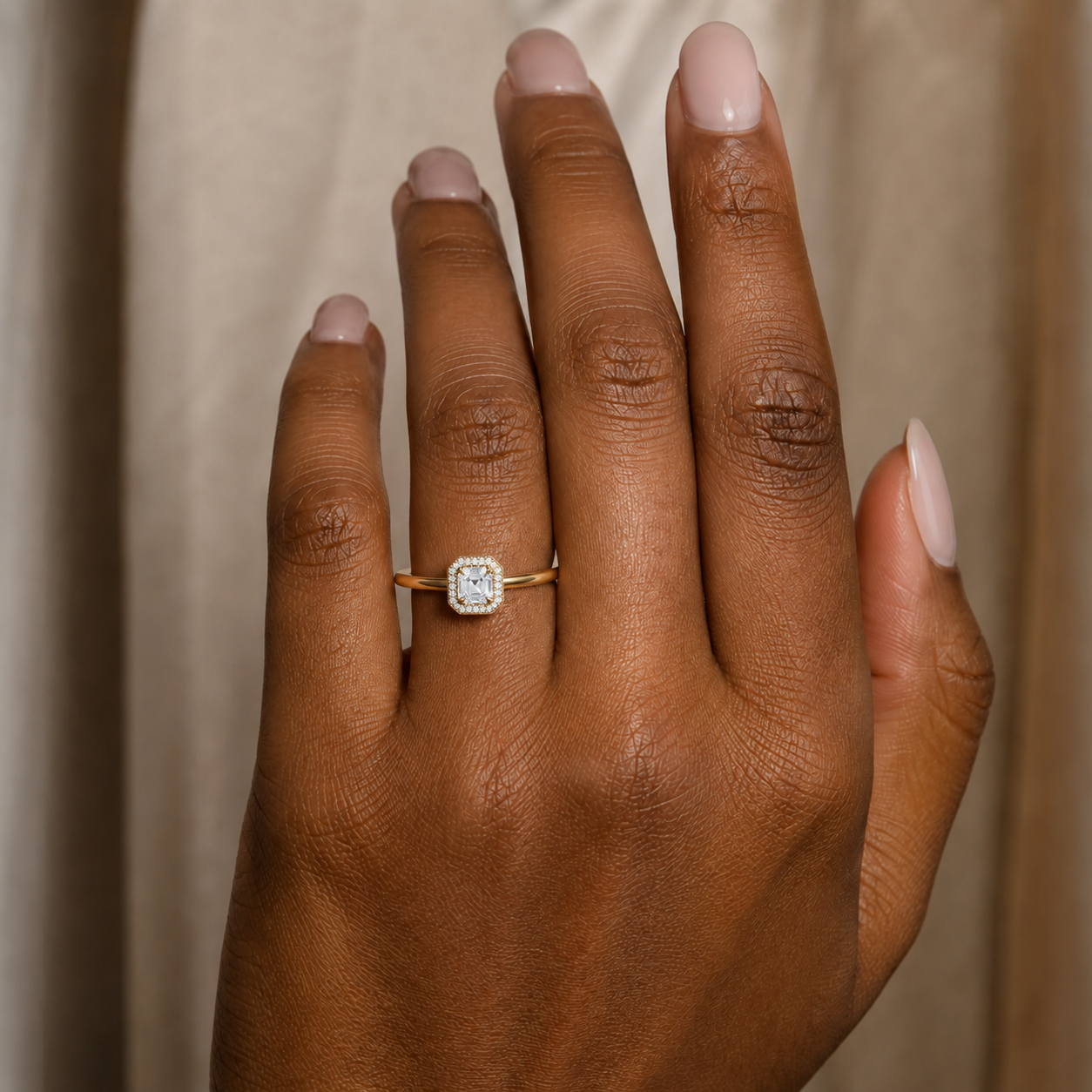 Deneuve - Asscher - Yellow Gold - Plain
