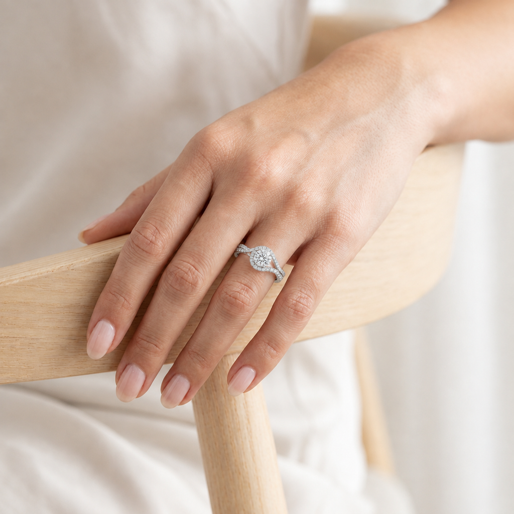 Orbit - Round - Platinum - Pavé