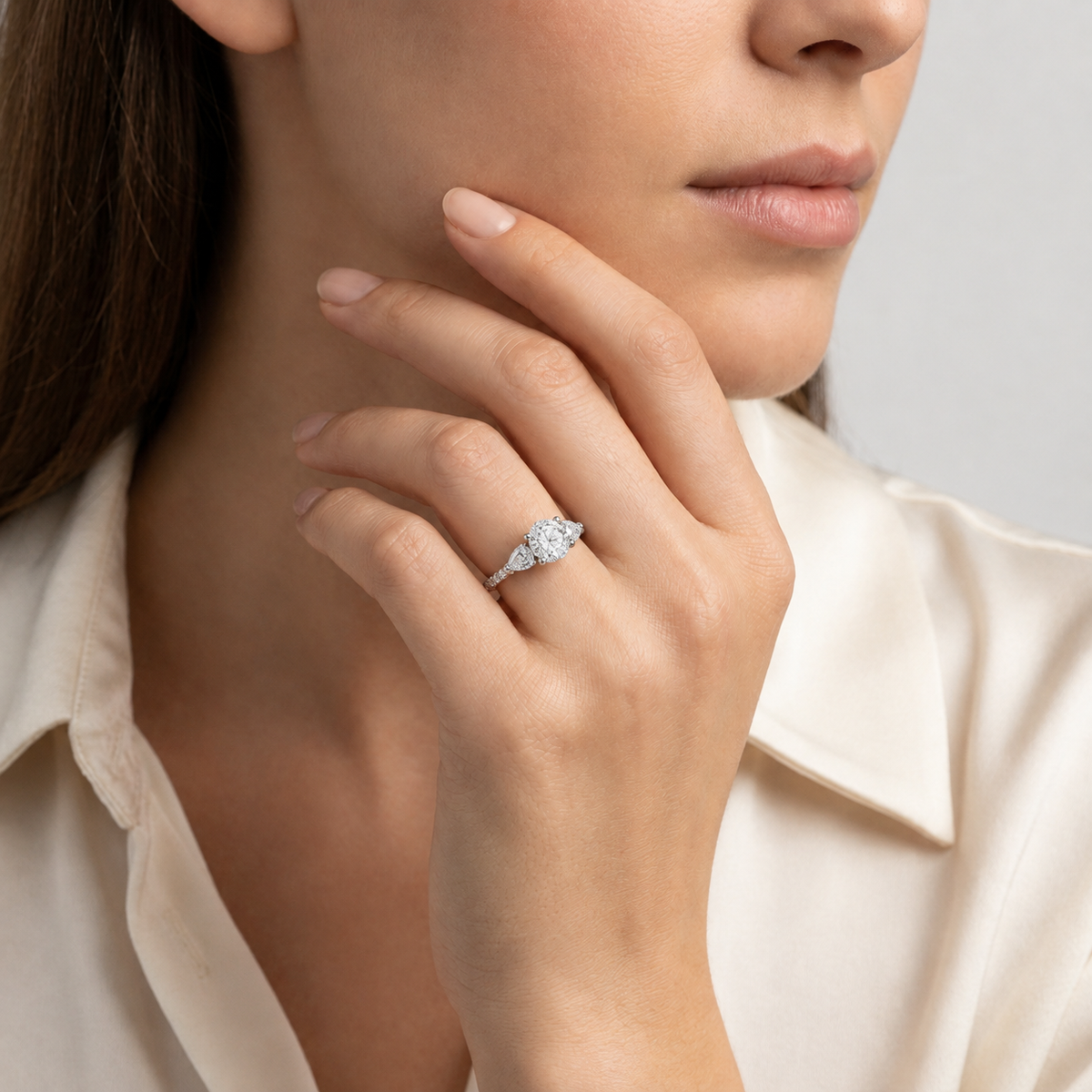 Halcyon - Oval - Platinum - Pavé