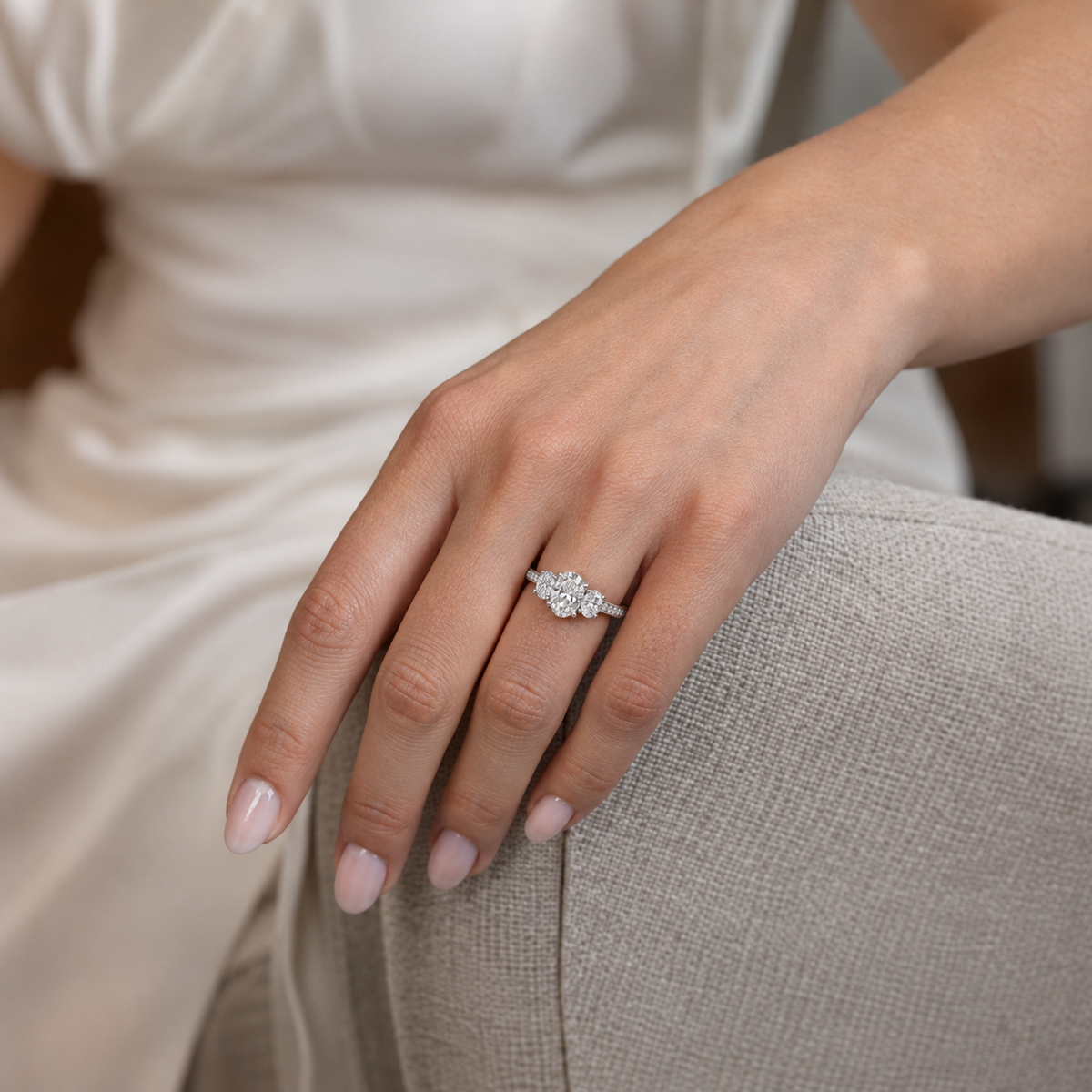 Elysium - Oval - Platinum - Channel