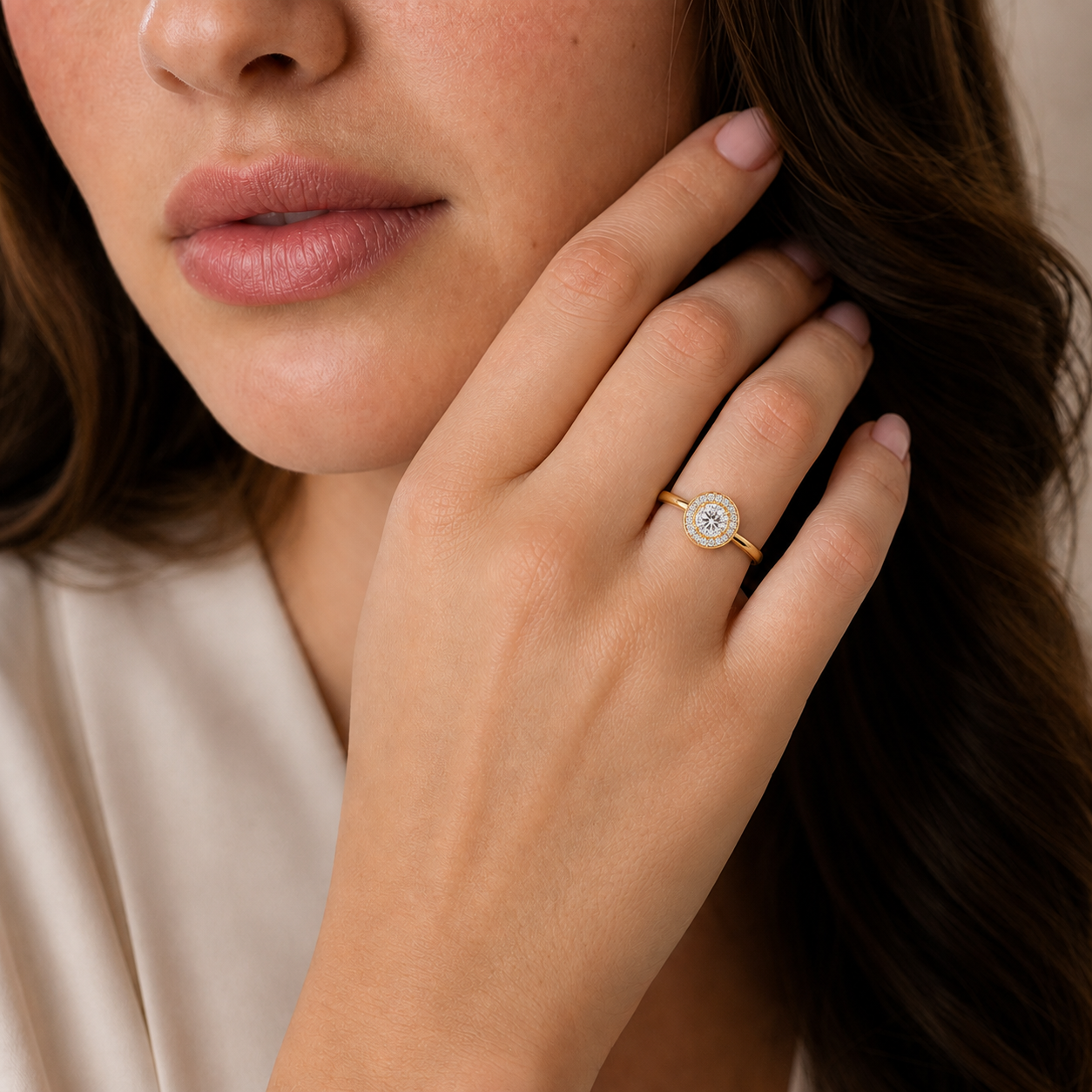 Deneuve - Round - Yellow Gold - Plain
