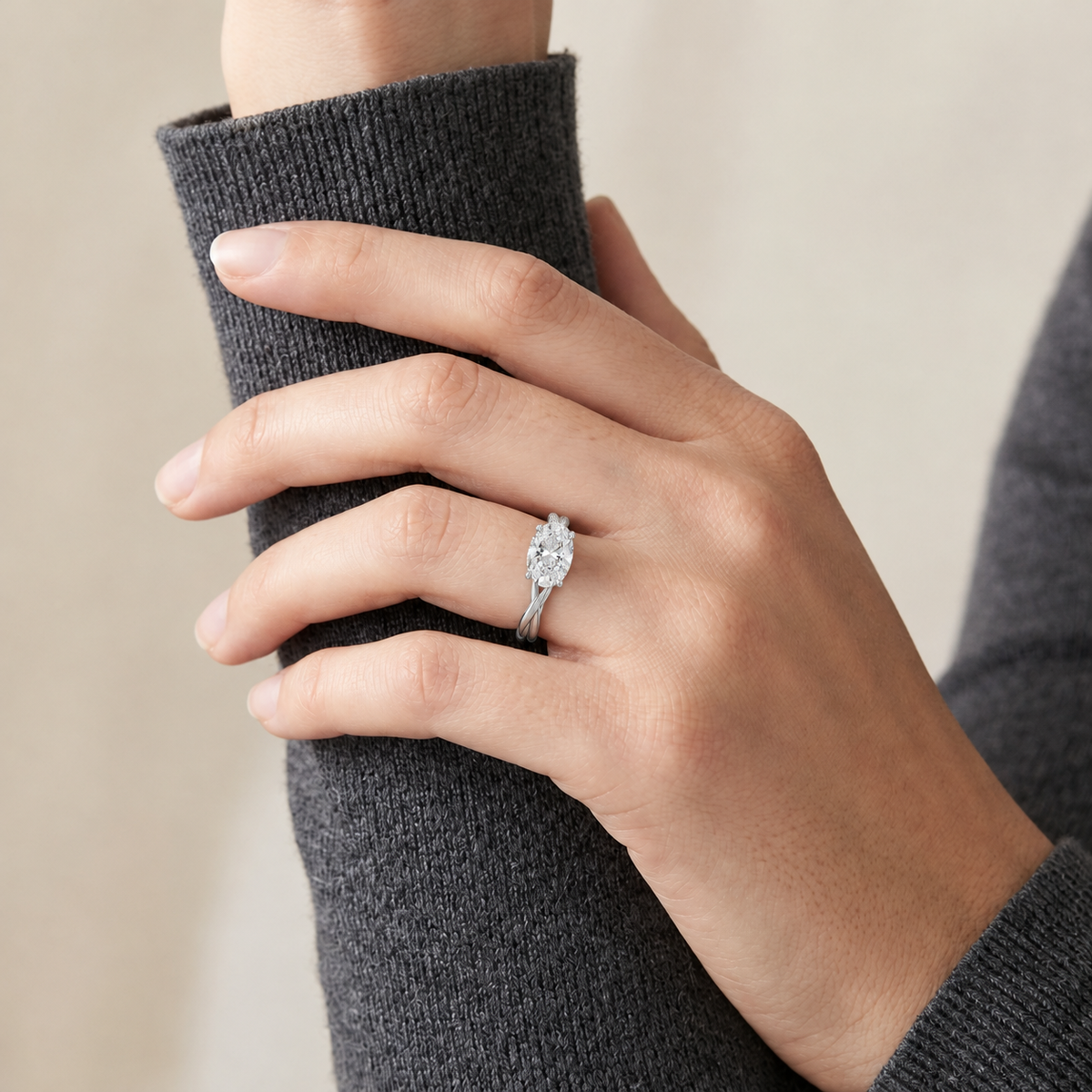 Wreath - Oval - White Gold - Plain