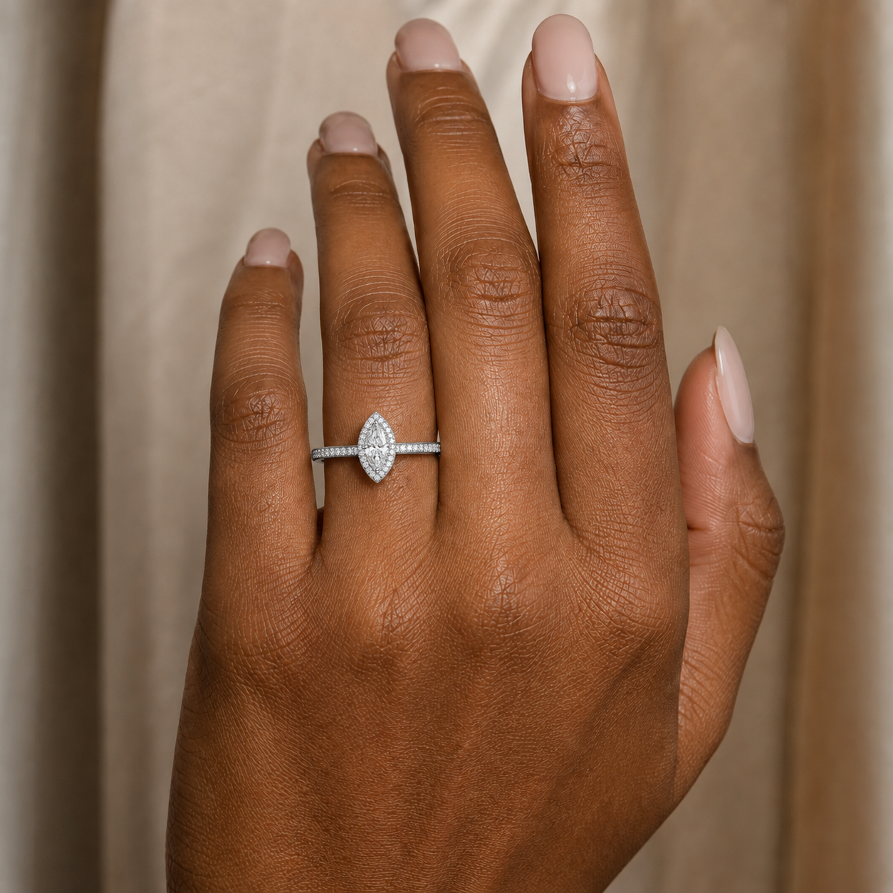 Deneuve - Marquise - White Gold - Pavé