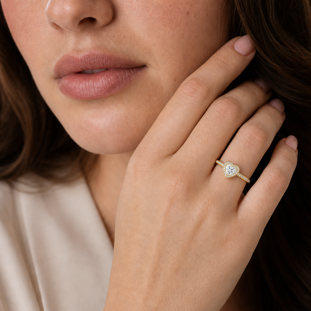 Deneuve - Heart - Yellow Gold - Pavé