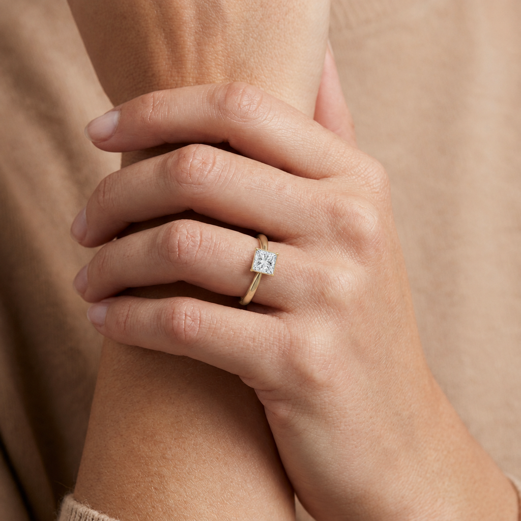 Bailey - Princess - Yellow Gold - Plain