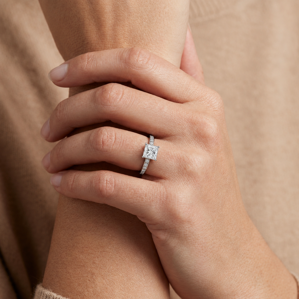 Bailey - Princess - Platinum - Pavé