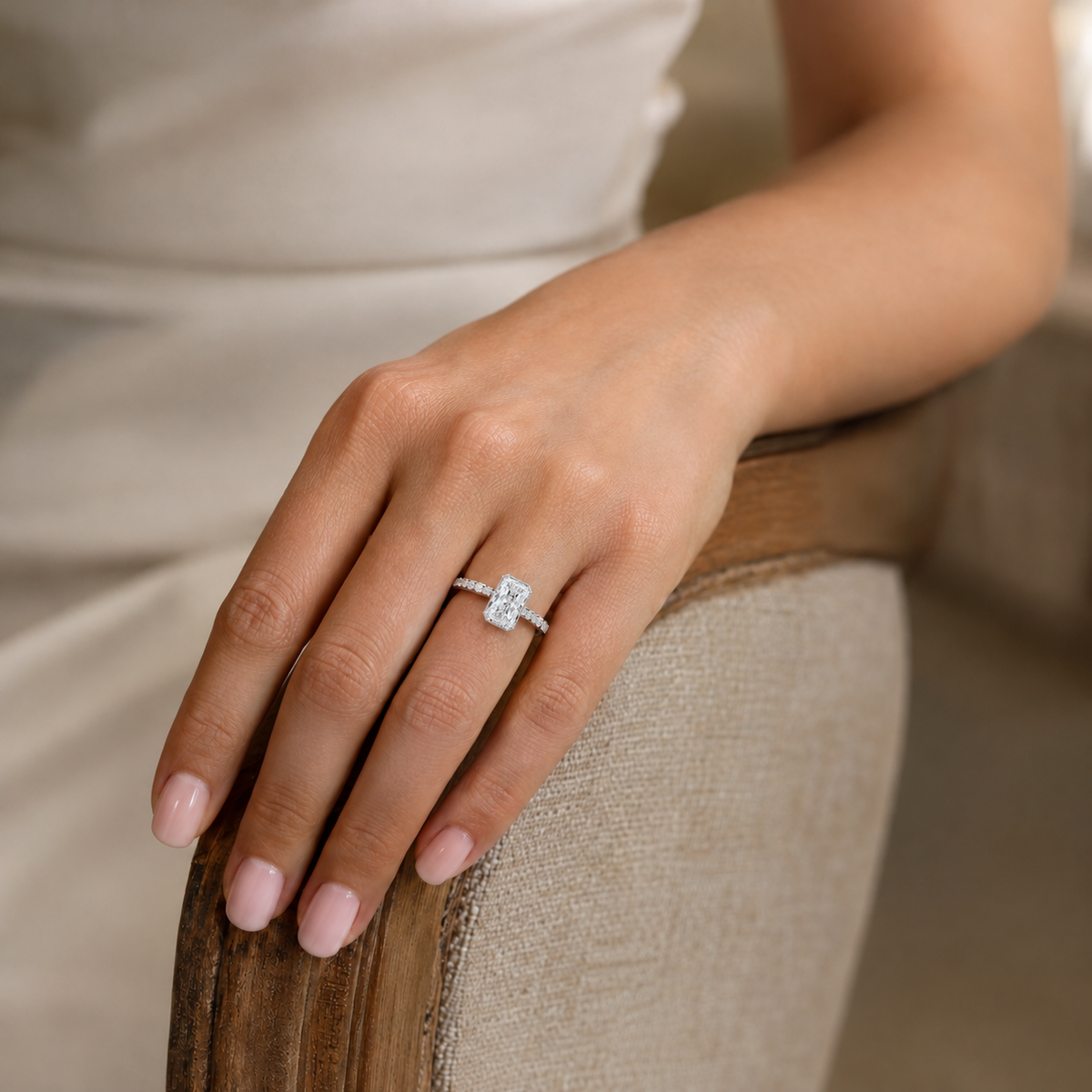 Solenne - Radiant - Platinum - Channel