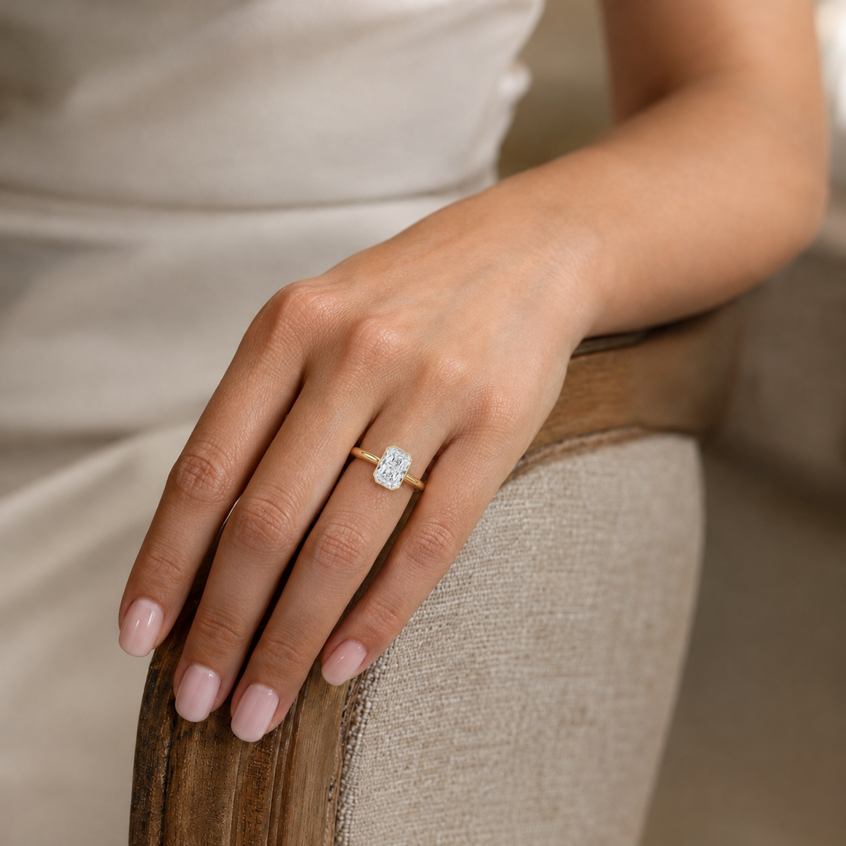 Solenne - Radiant - Yellow Gold - Plain