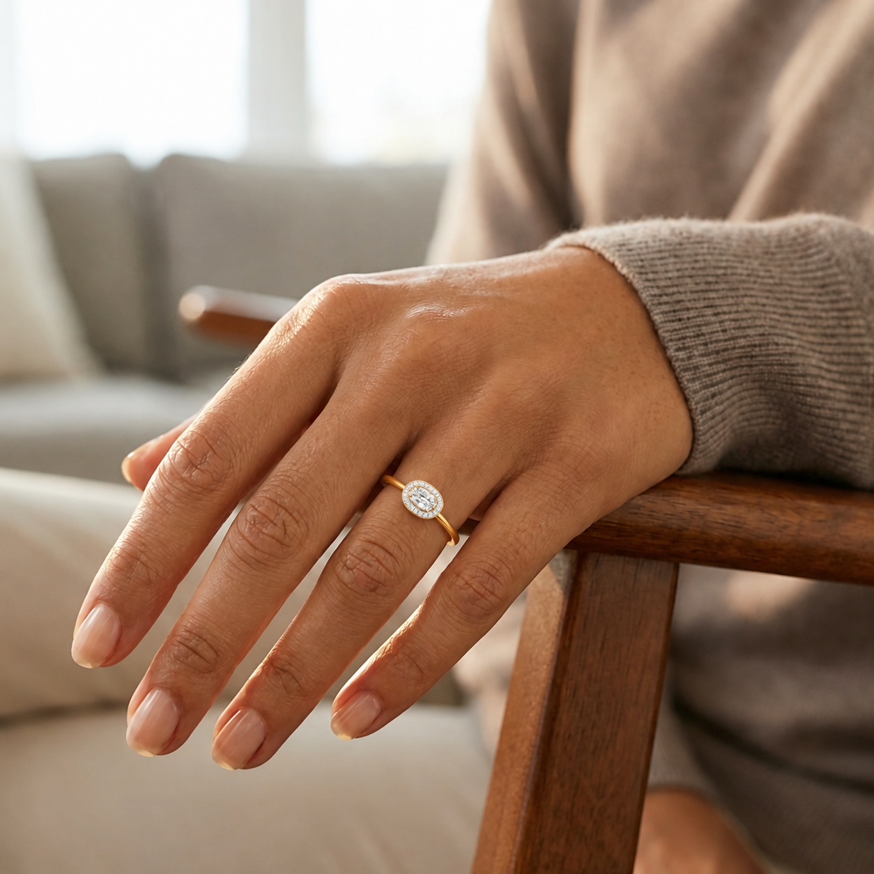 Deneuve - Oval - Yellow/White Tone - Plain