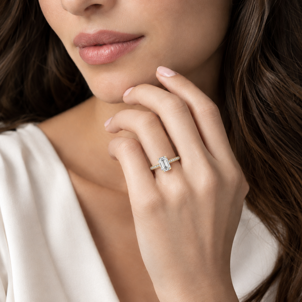 Talia - Emerald - Yellow Gold - Channel