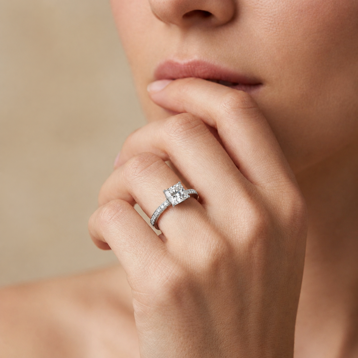 Bailey - Princess - White Gold - Channel
