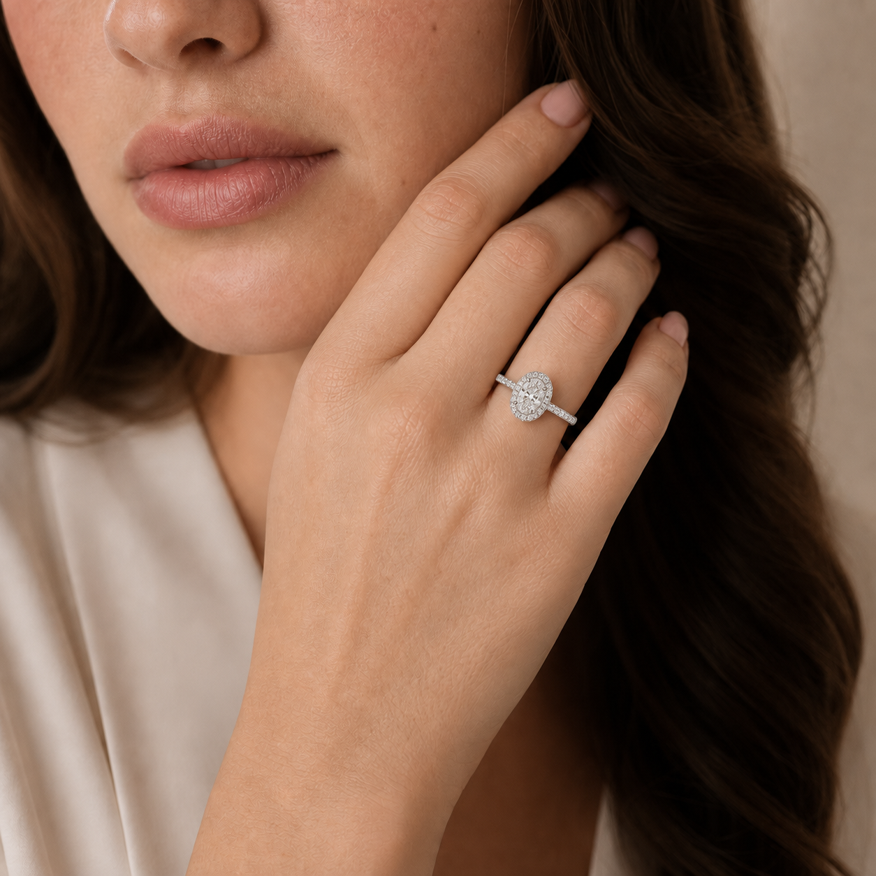 Deneuve - Oval - White Gold - Plain