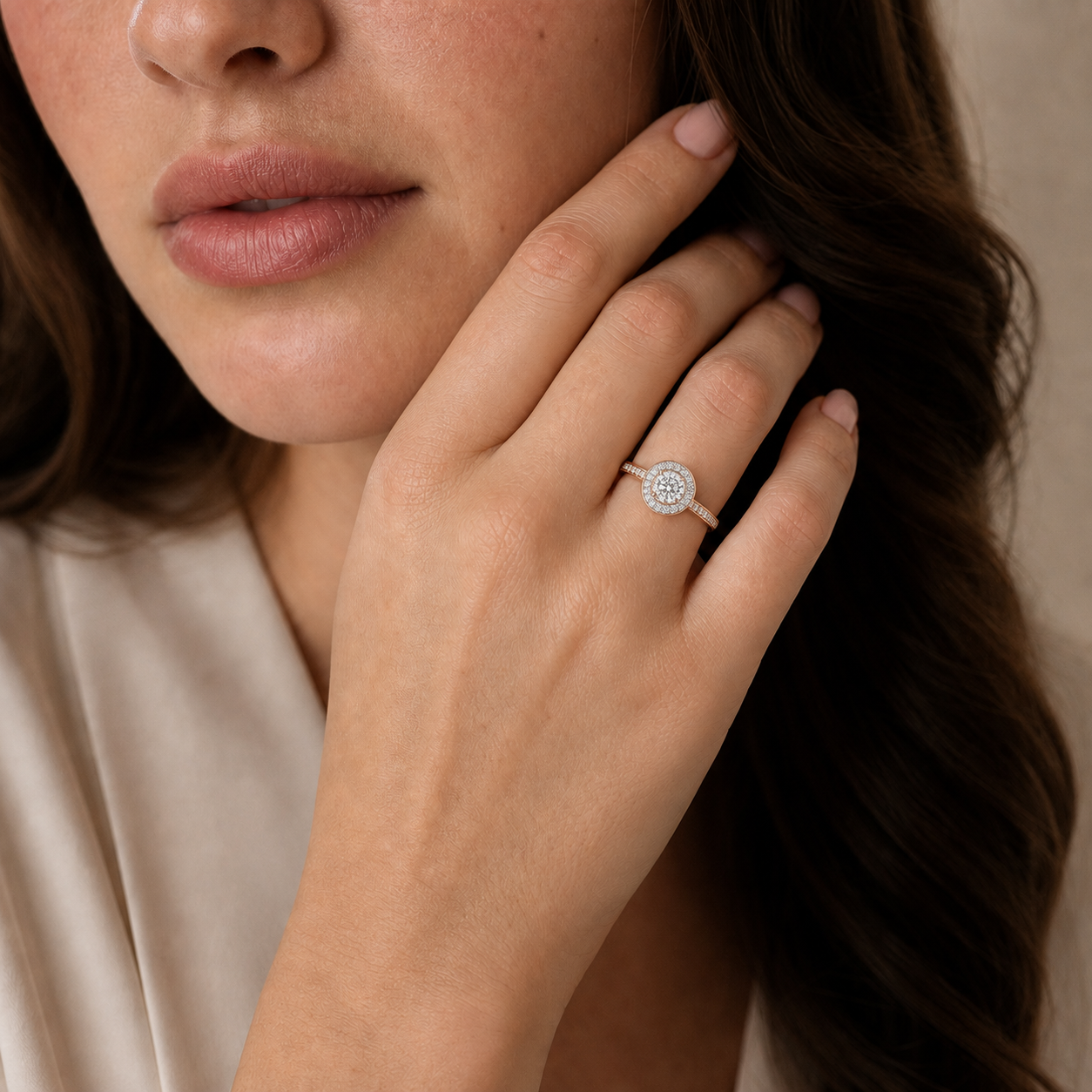 Deneuve - Round - Rose/White Tone - Pavé