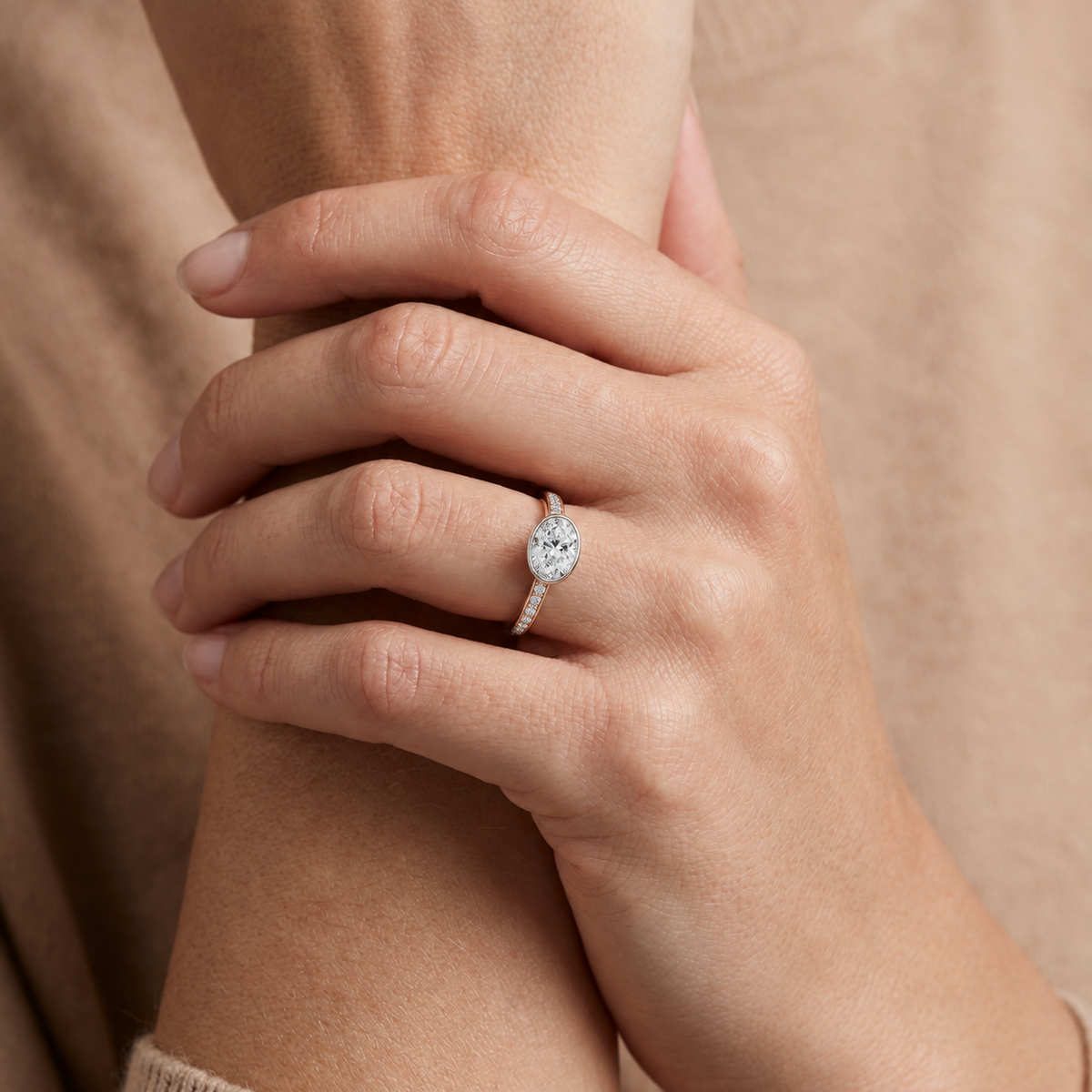 Bailey - Oval - Rose/White Tone - Channel