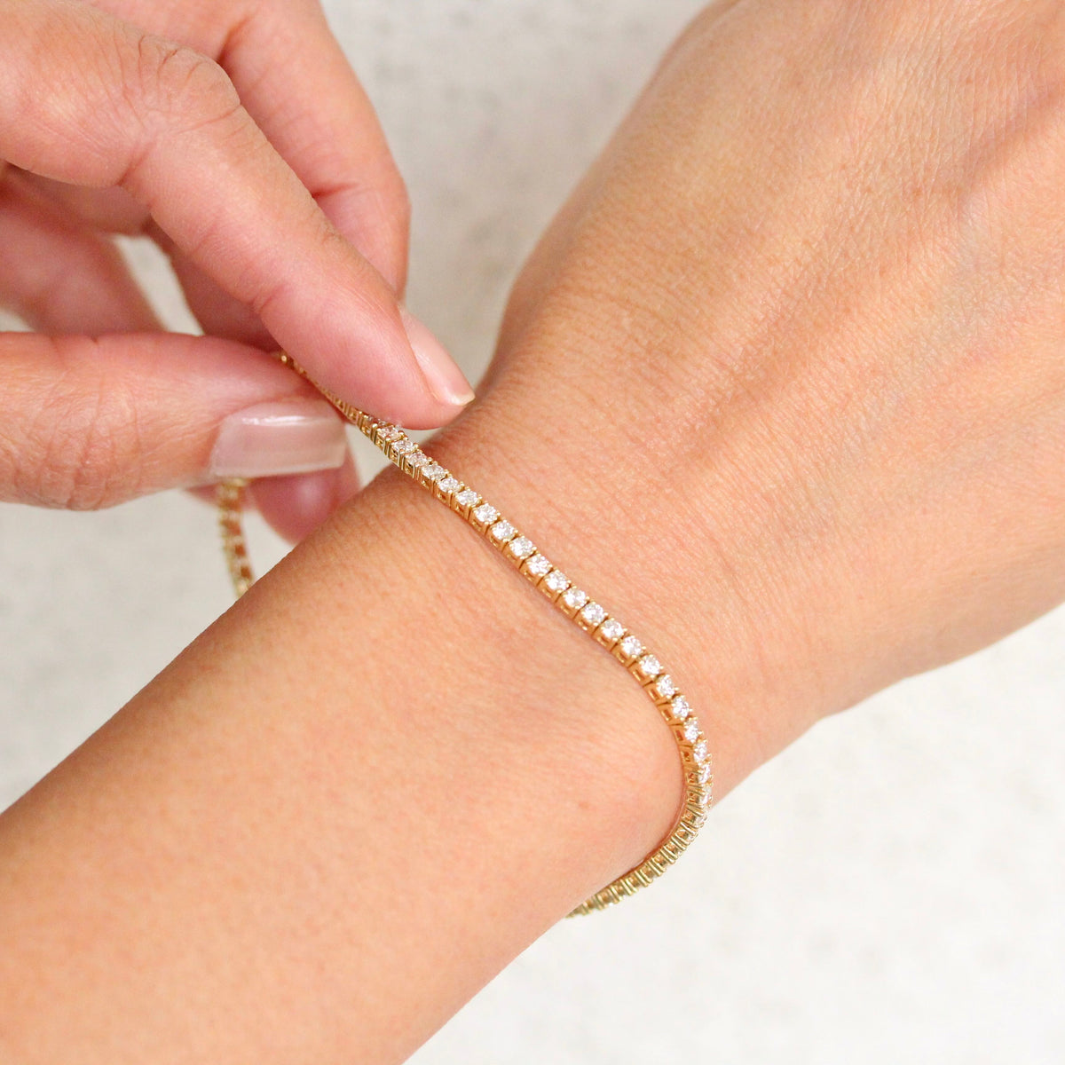 The Classic Tennis Bracelet - Round - Rose Gold - Box Clasp