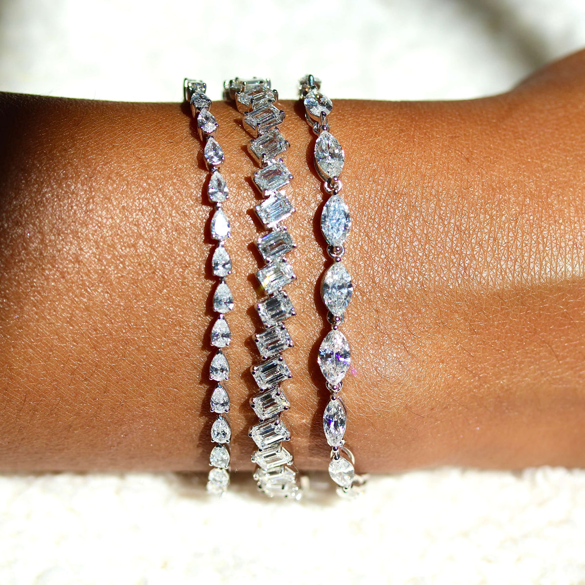 The Emerald-Cut Tennis Bracelet - Emerald - White Gold - Box Clasp