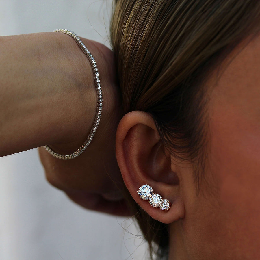 Classic Stud Earrings - Round - Platinum - Screw Back