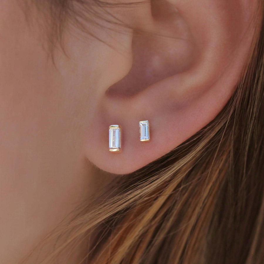 The Baguette Earrings - Emerald - Platinum - Push Back