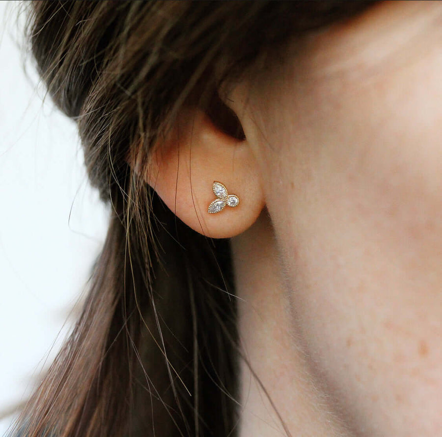 The Cate Earrings - Round - Platinum - Push Back