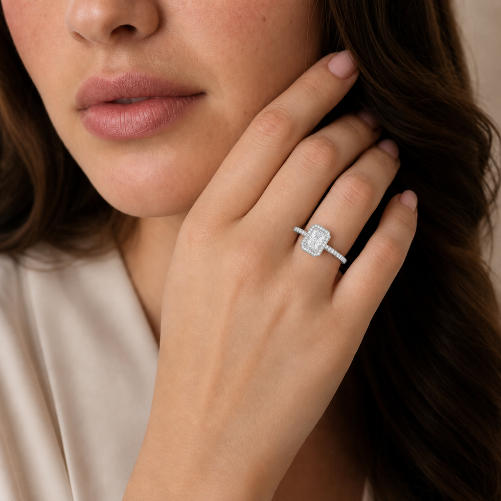 Deneuve - Radiant - White Gold - Channel