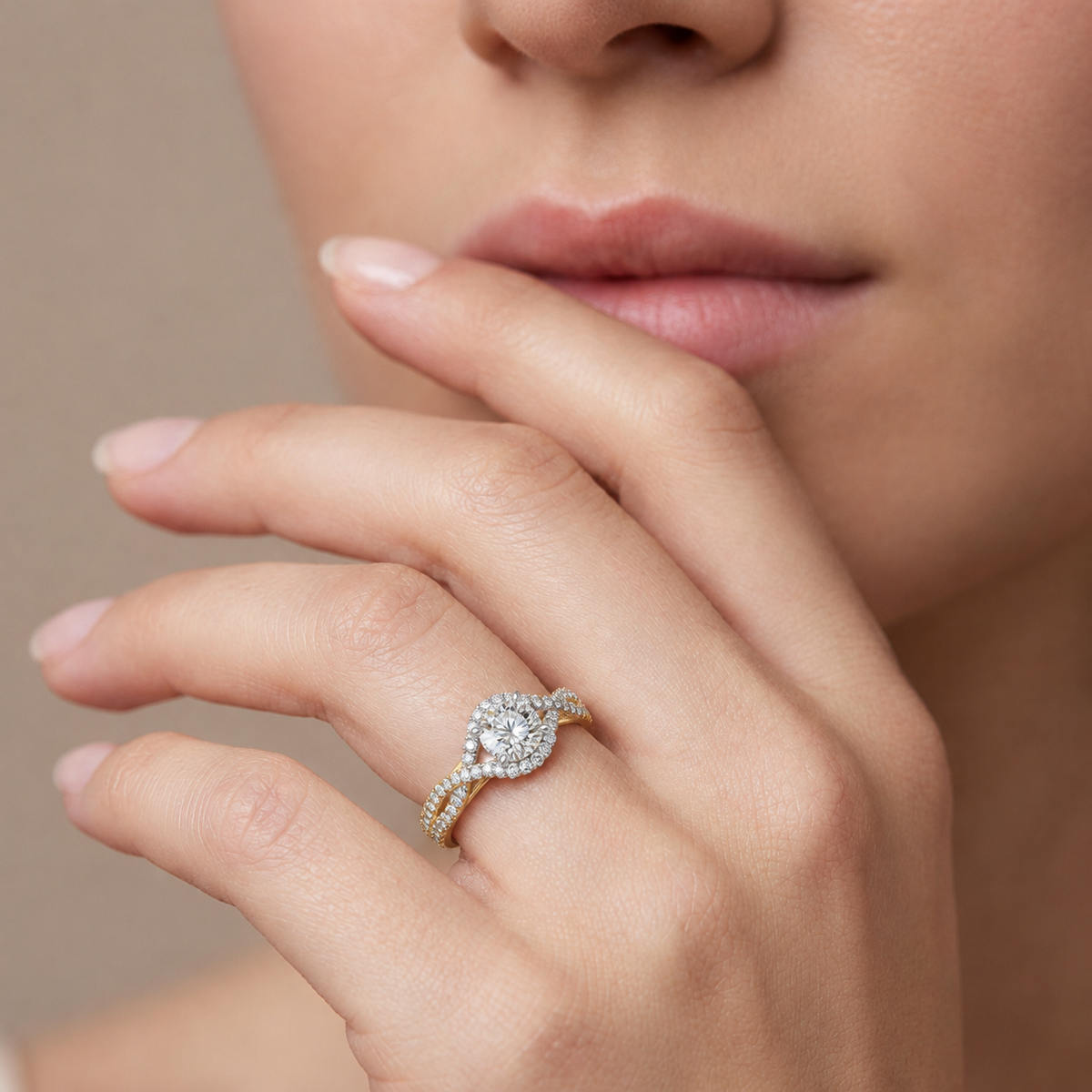 Orbit - Round - Yellow/White Tone - Pavé