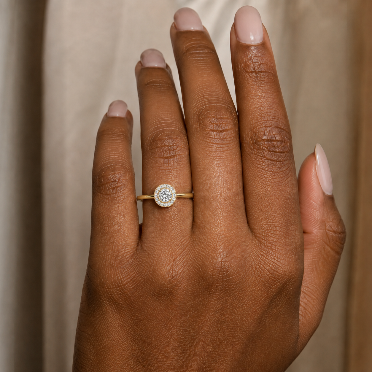 Deneuve - Round - Yellow Gold - Plain