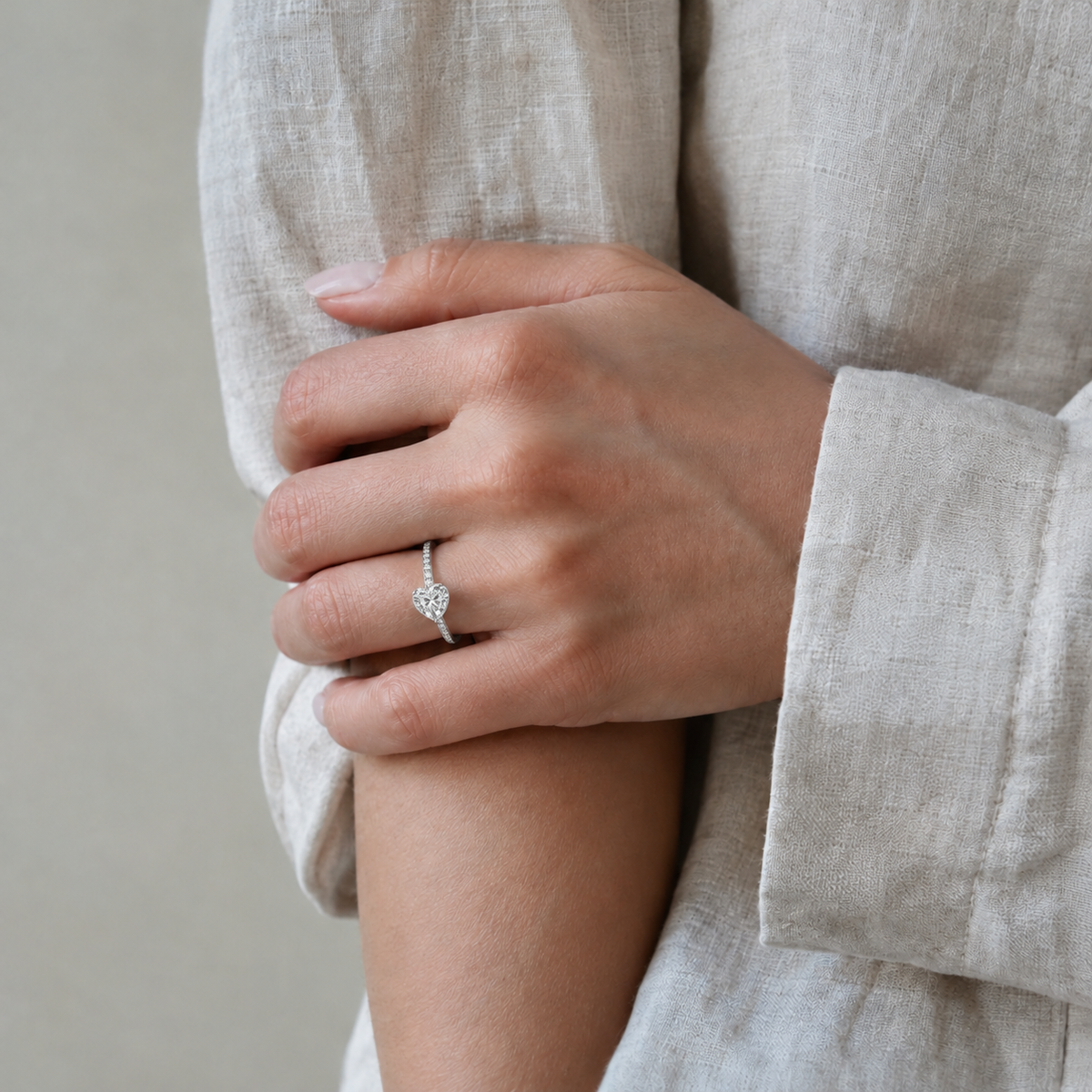 Solenne - Heart - White Gold - Channel