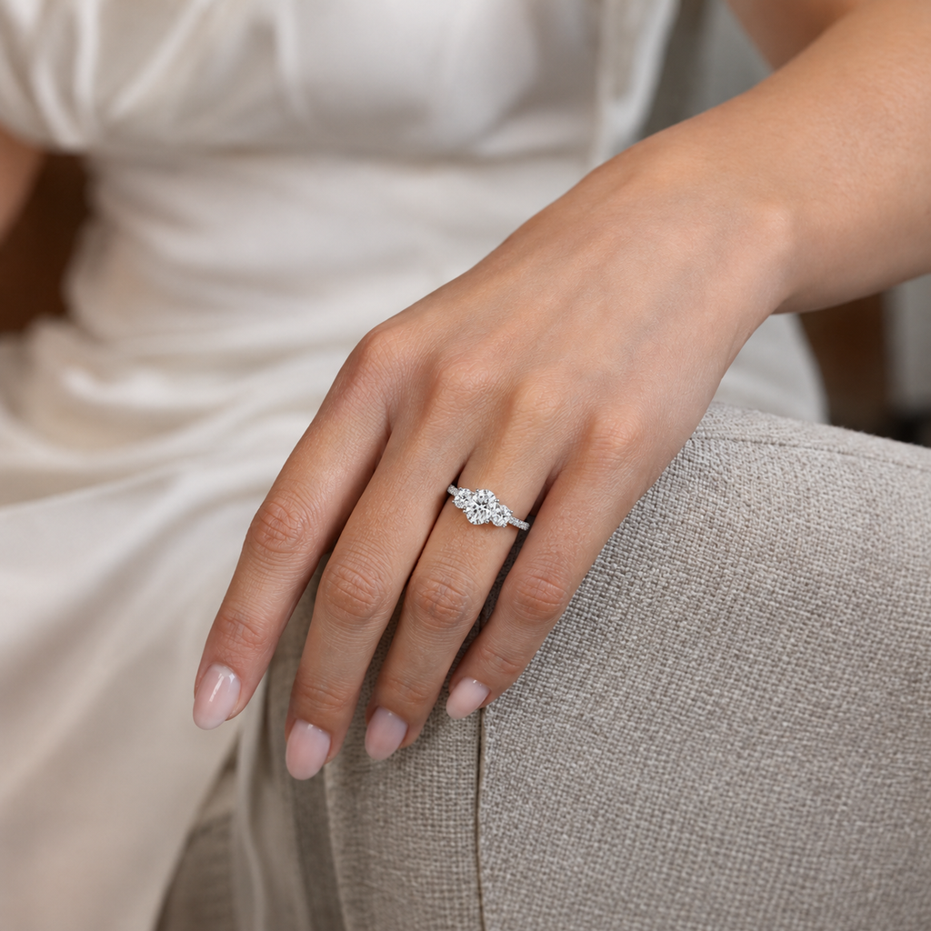 Elysium - Oval - White Gold - Pavé