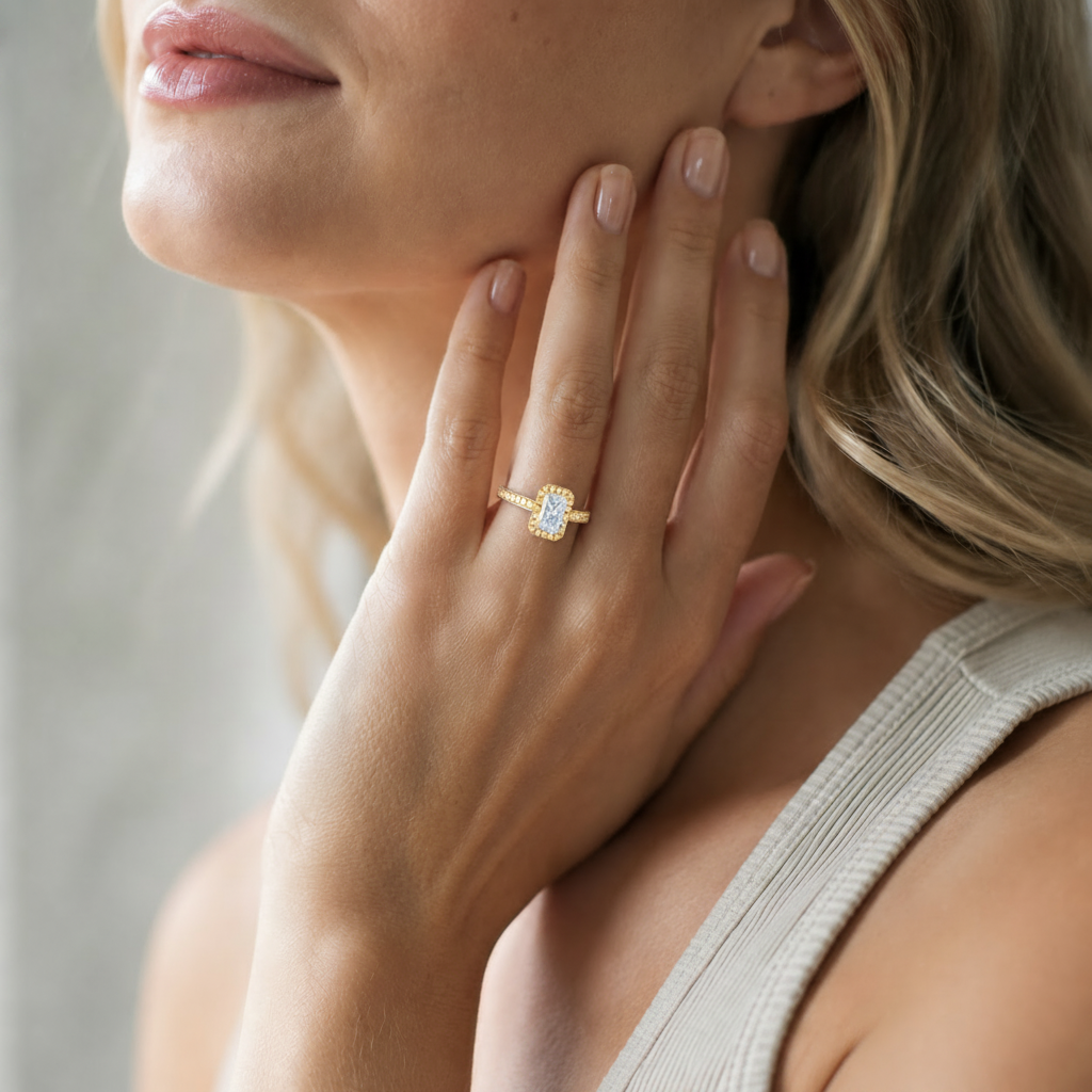 Cordelia - Radiant - Yellow Gold - Pavé