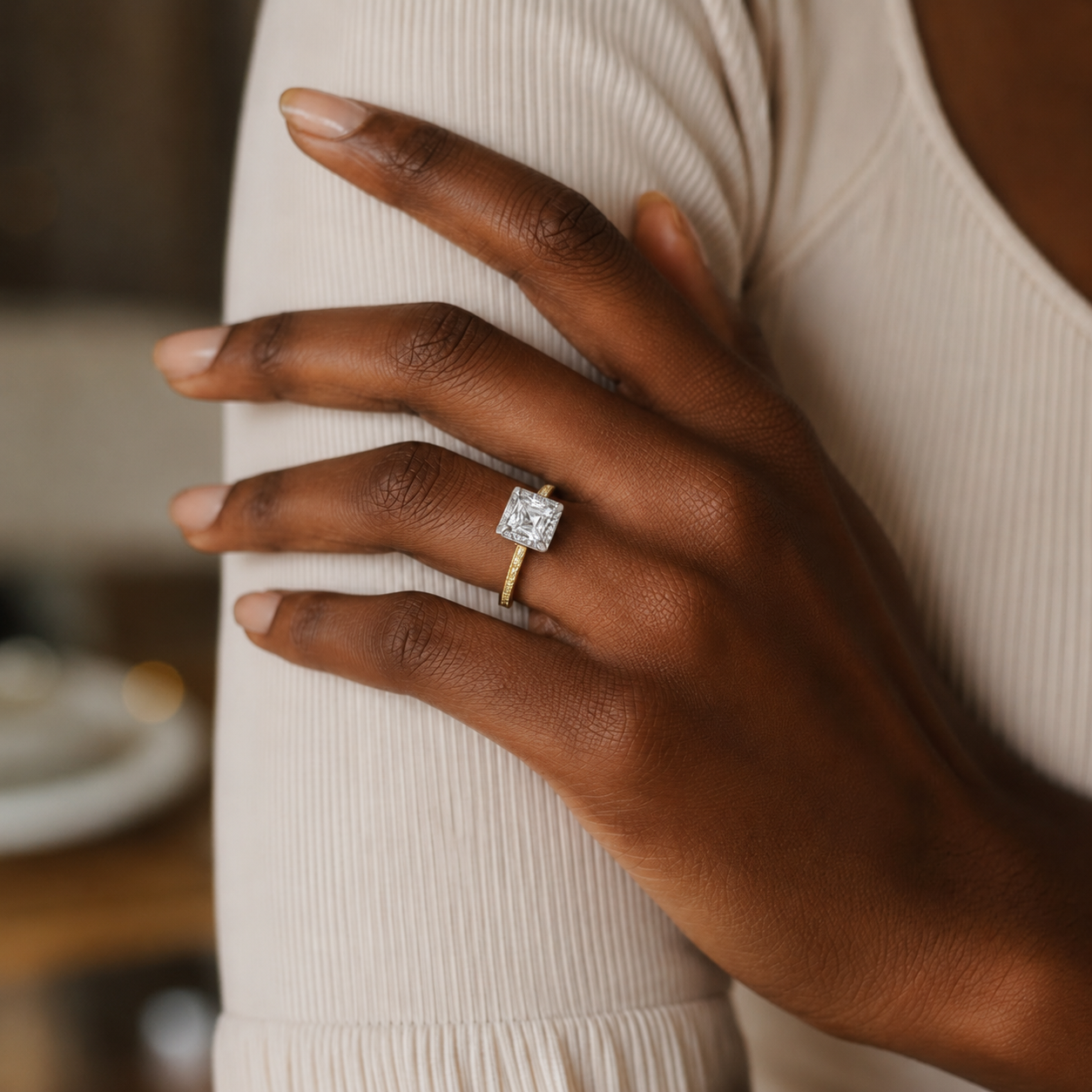 Cordelia - Asscher - Yellow / White Tone - Pavé