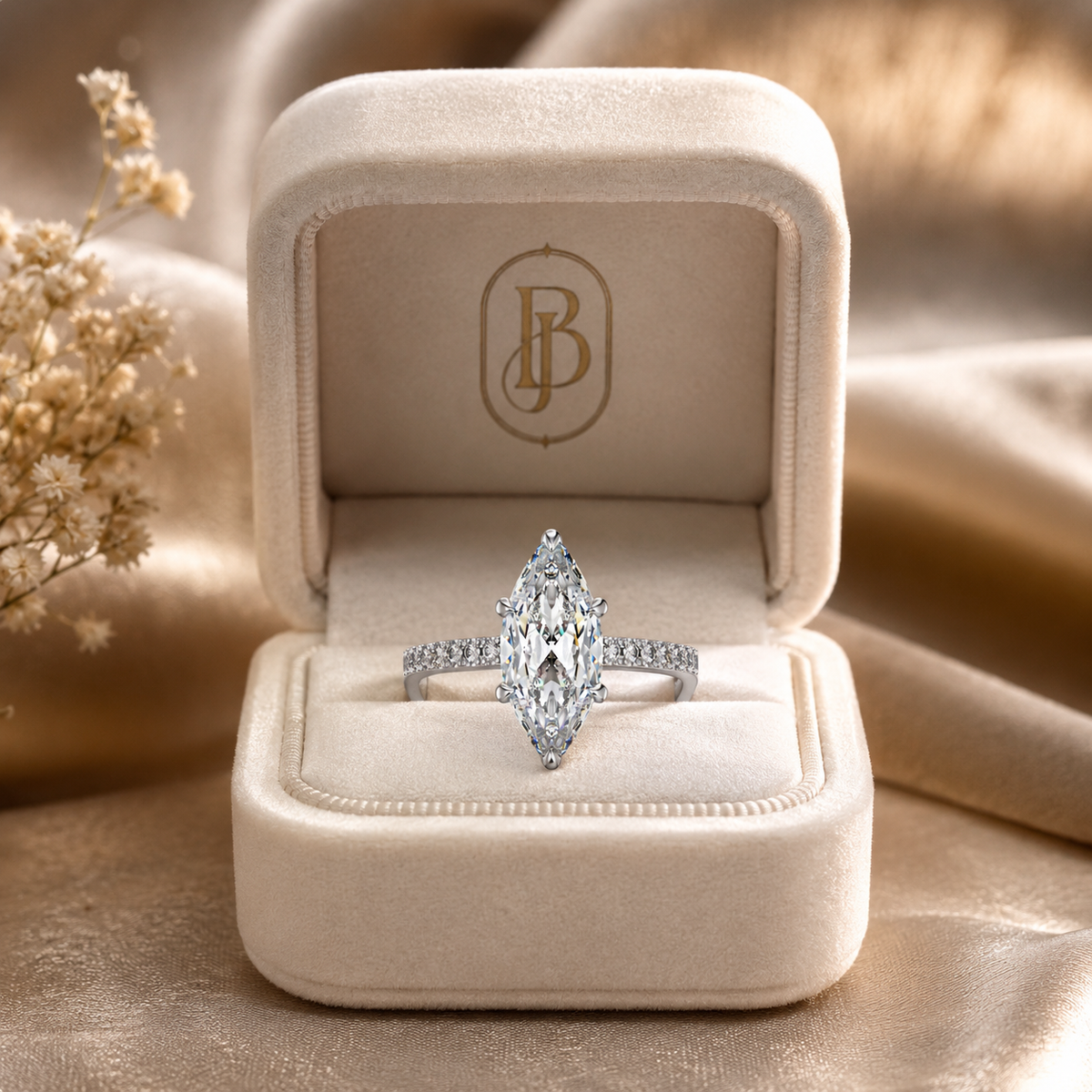 Brilliance Marquise Ring - Marquise - White Gold - Pavé